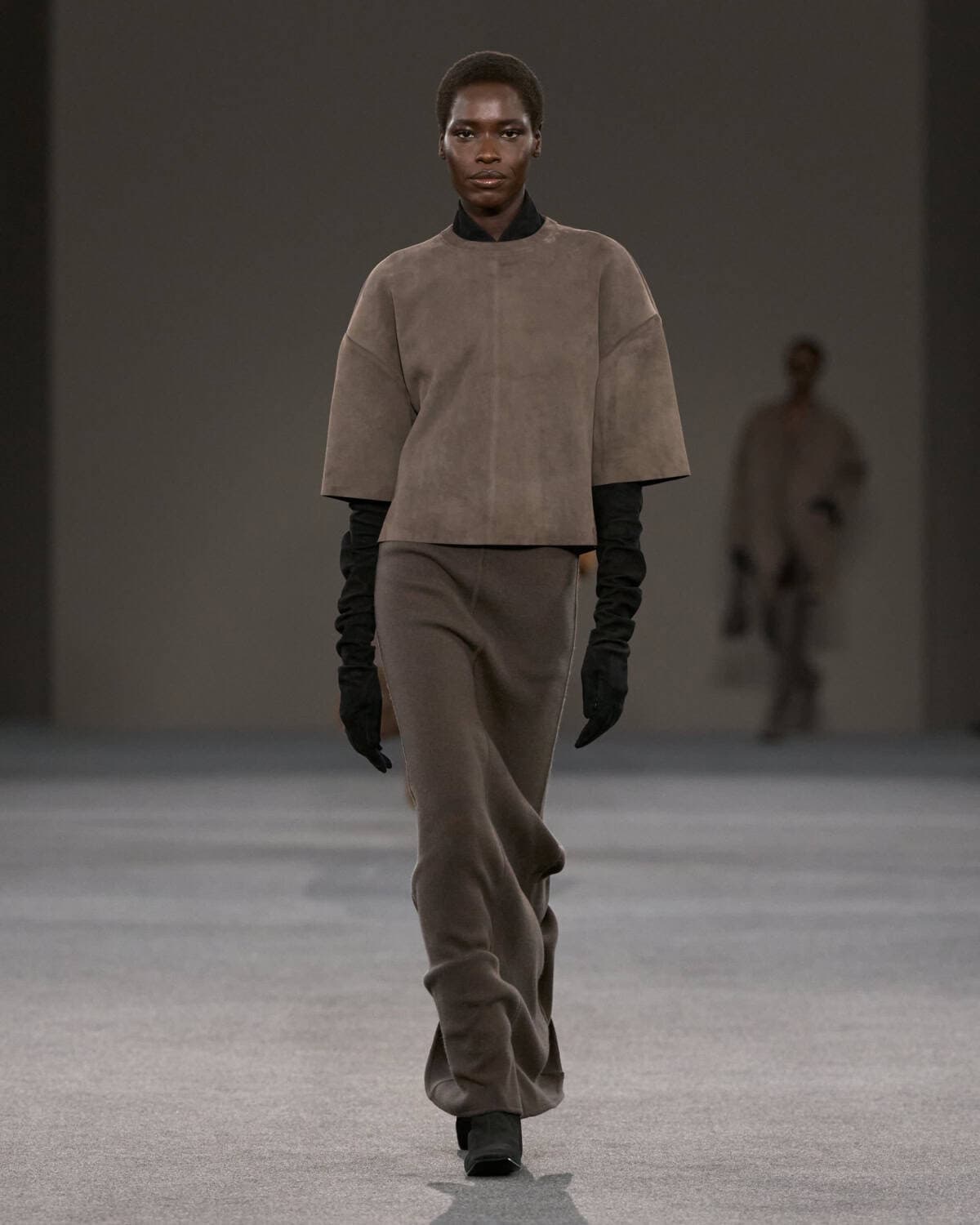 Max Mara: Ready-To-Wear AW26 - 10 Magazine